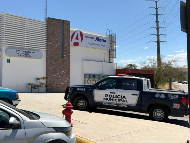 Investigan cartucho de fusil en farmacia