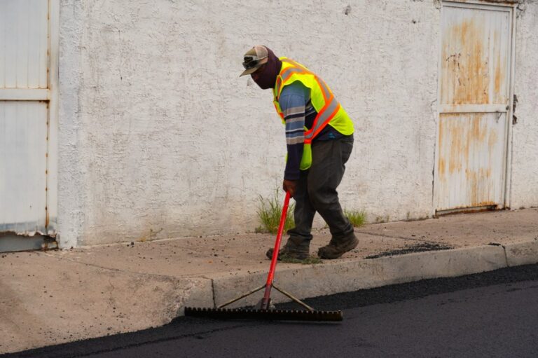 Obras Públicas atiende daños por lluvias