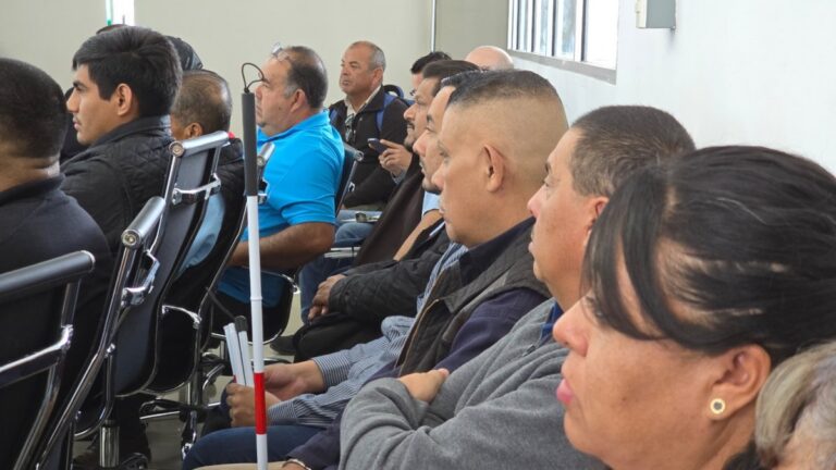 Municipio amplía becas para discapacidad
