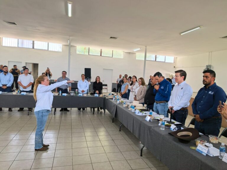Alma Treviño rinde protesta como regidora